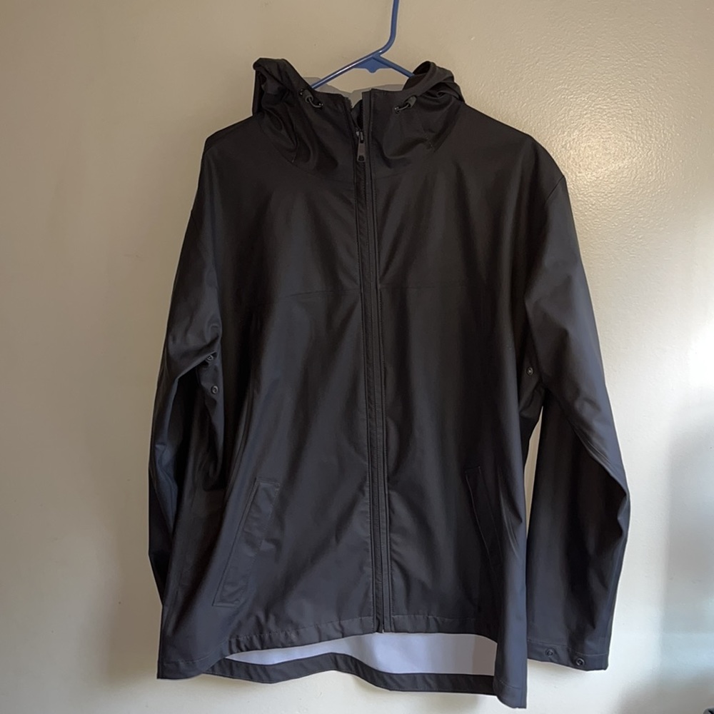 LIKE NEW WOMEN’S COLUMBIA SPORTSWEAR COMPANY WATERPROOF RAINCOAT SIZE XL